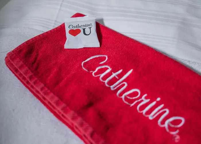 Catherine House Отель